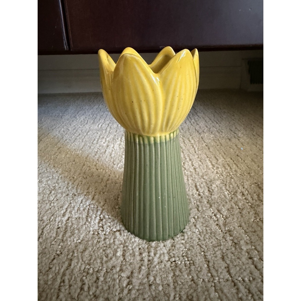 Hazel Mazel Stoneware Flower Shaped Vase
